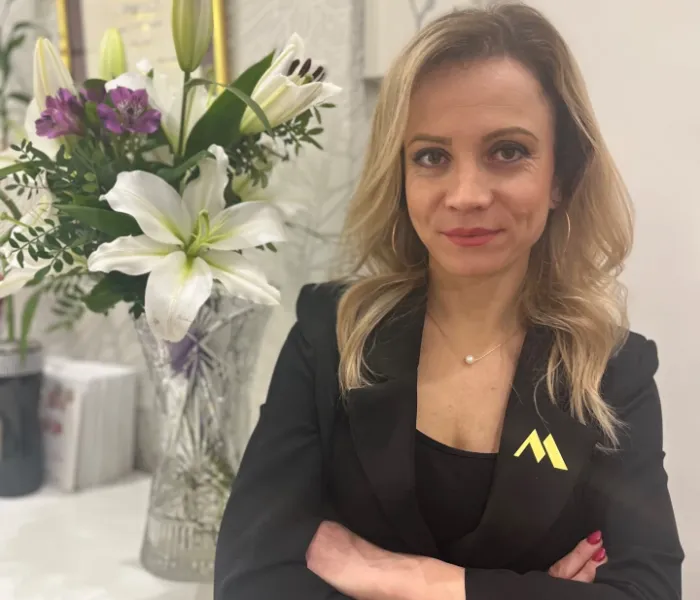 Oláh Melinda - Eisinger Salon